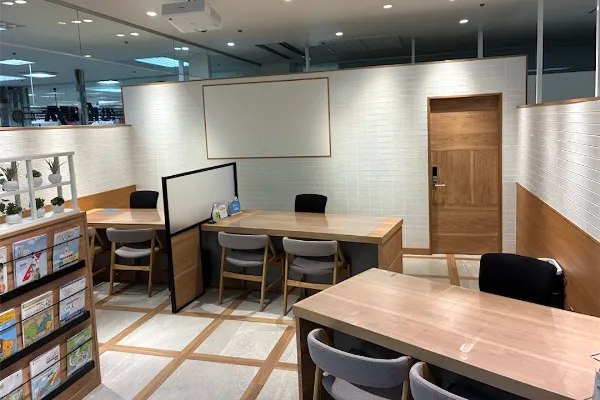 保険相談、保険見直し、保険比較を店舗で