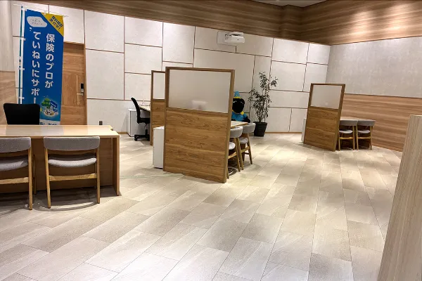 保険相談、保険見直し、保険比較を店舗で