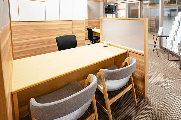 保険相談、保険見直し、保険比較を店舗で