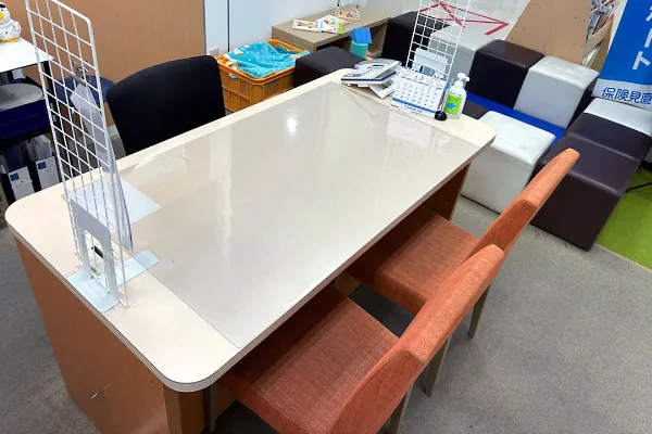 保険相談、保険見直し、保険比較を店舗で