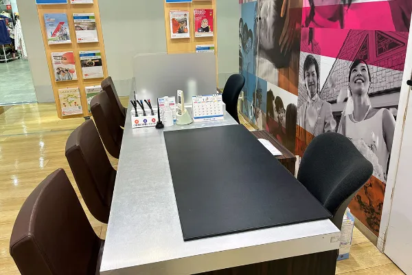 保険相談、保険見直し、保険比較を店舗で