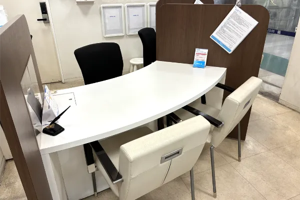 保険相談、保険見直し、保険比較を店舗で