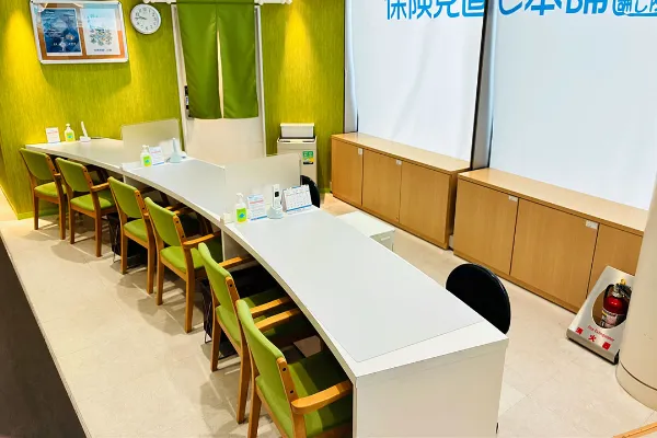 保険相談、保険見直し、保険比較を店舗で