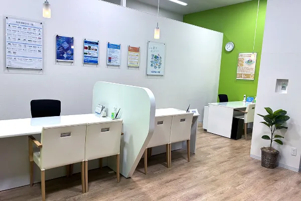 保険相談、保険見直し、保険比較を店舗で