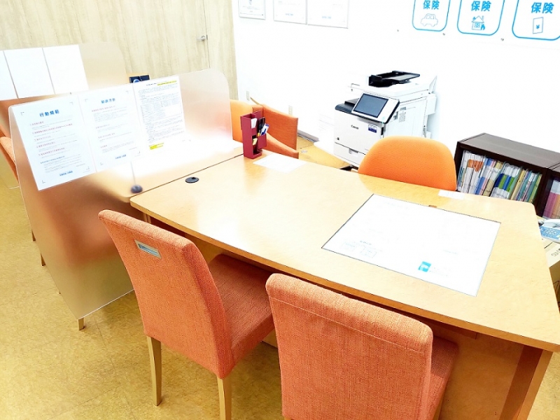 保険相談、保険見直し、保険比較を店舗で