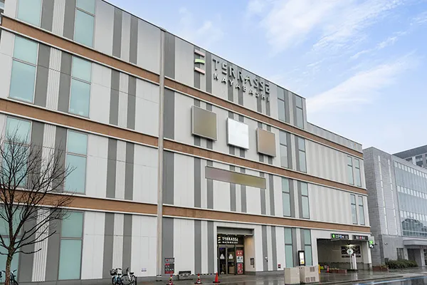 保険相談、保険見直し、保険比較を店舗で