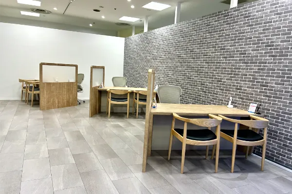 保険相談、保険見直し、保険比較を店舗で