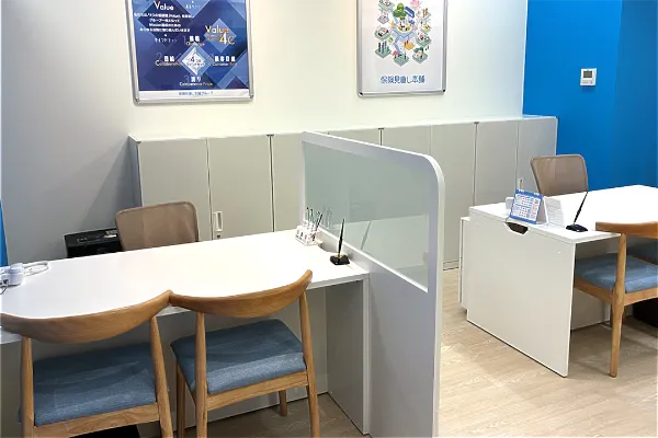 保険相談、保険見直し、保険比較を店舗で