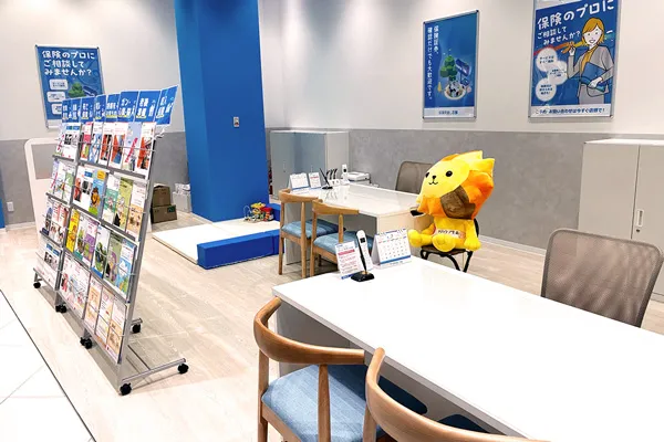 保険相談、保険見直し、保険比較を店舗で