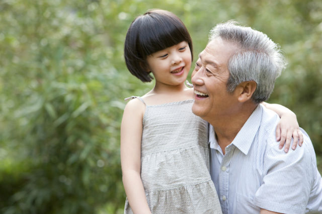 定期保険と終身保険、医療保険はどちらを選ぶべき？